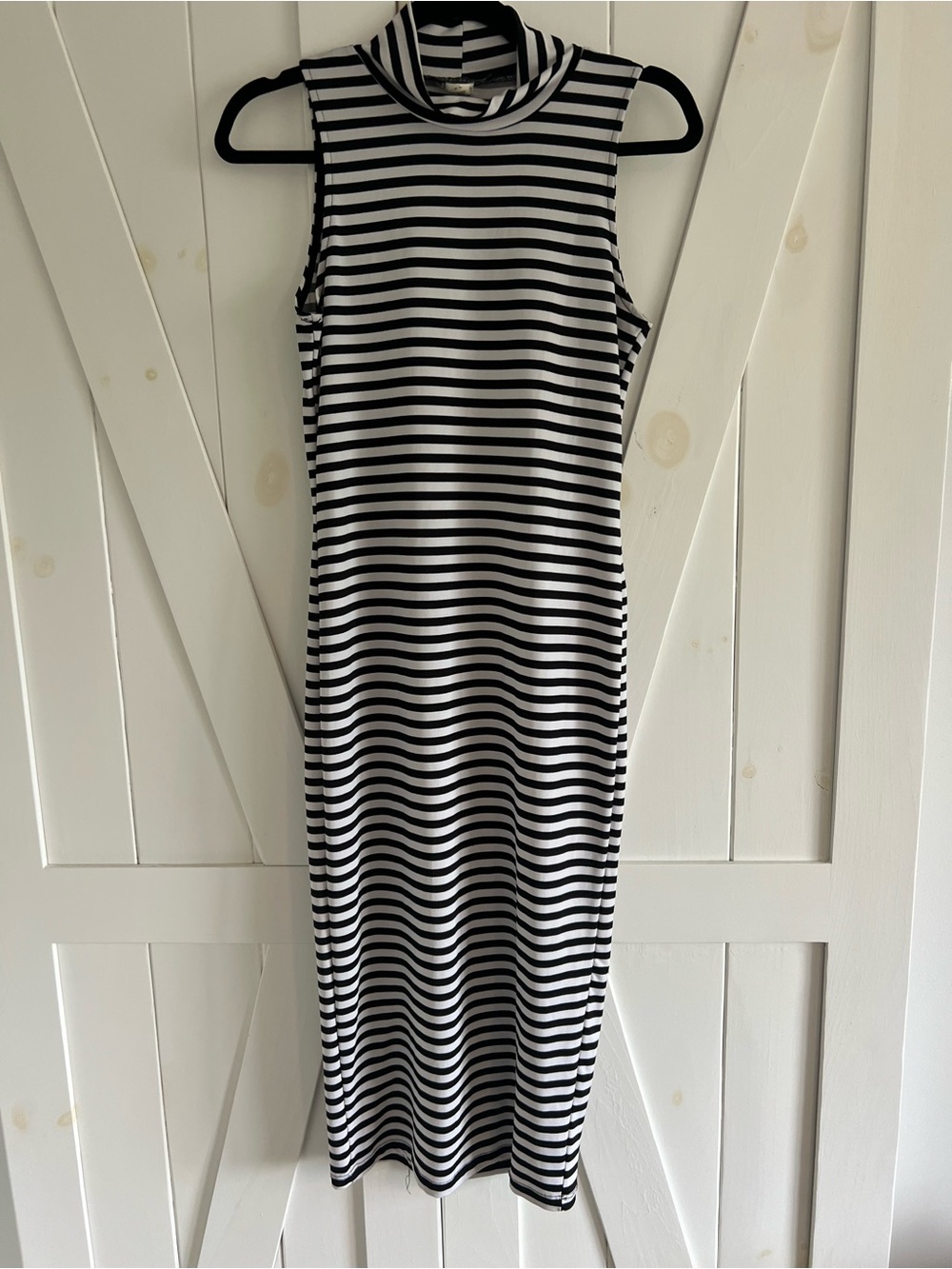 Suzy Shier Black White Striped Mock Neck Midi Dress M